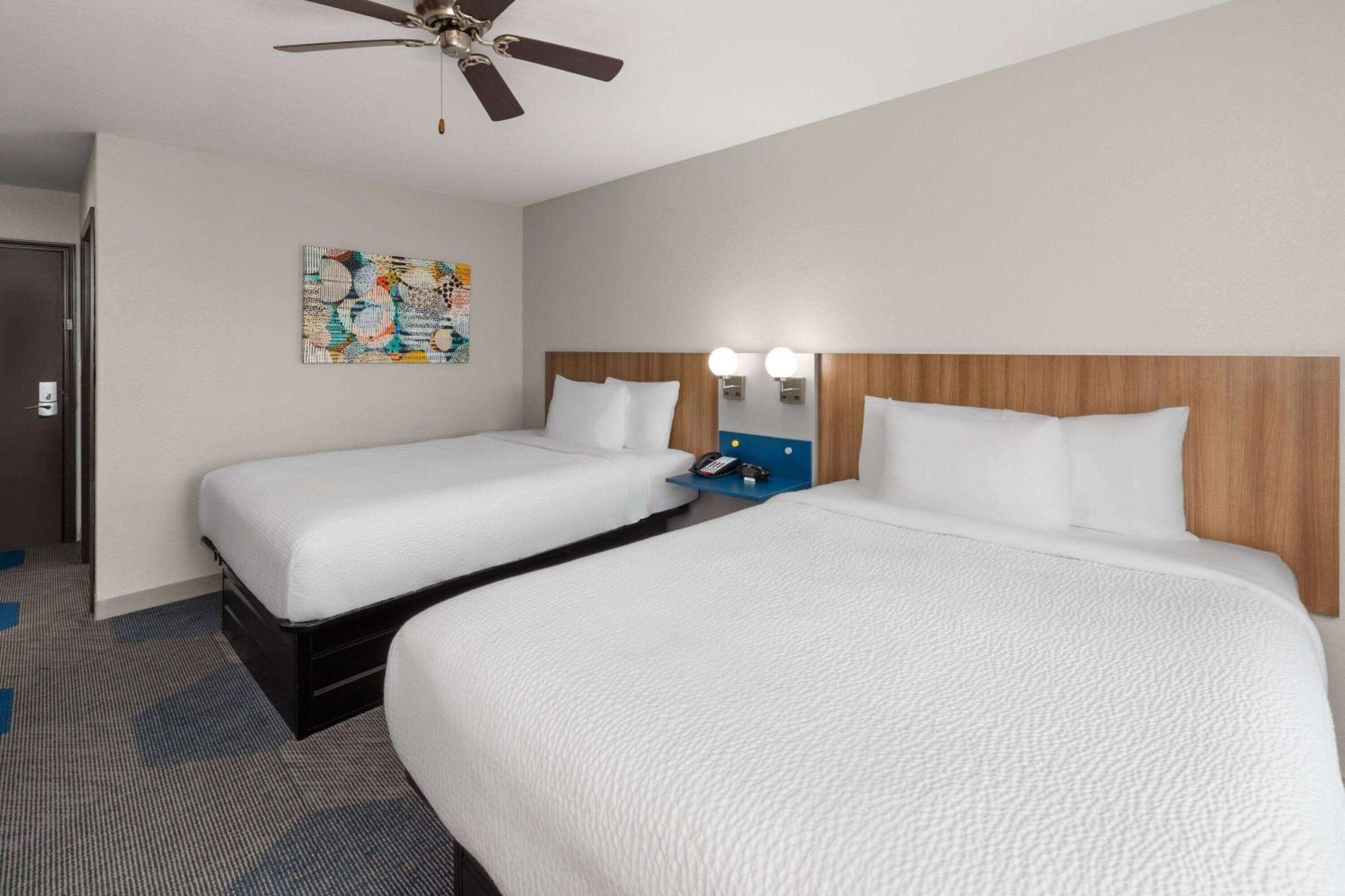 Microtel Inn & Suites By Wyndham Buda Austin South Exteriör bild