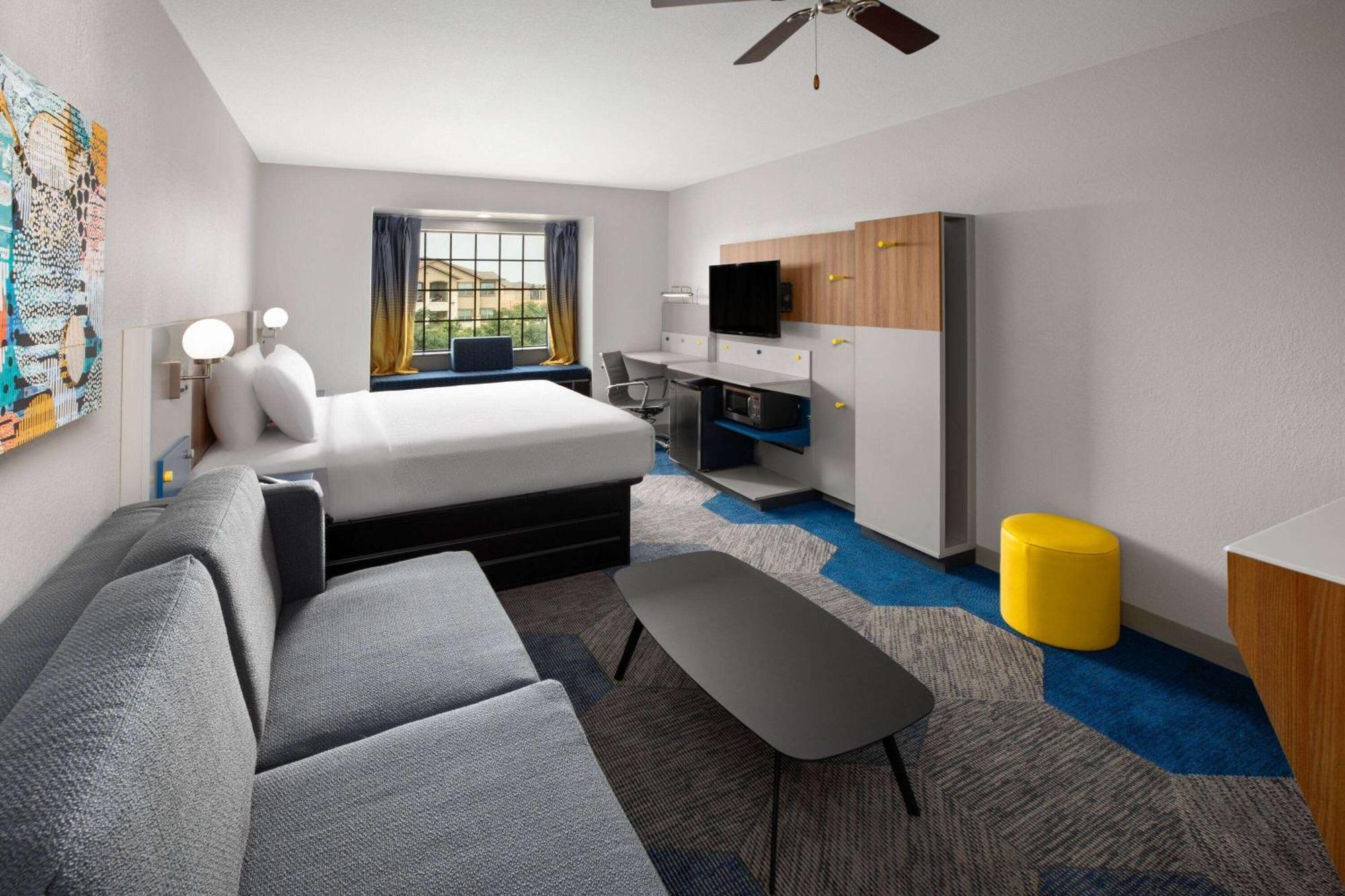 Microtel Inn & Suites By Wyndham Buda Austin South Exteriör bild